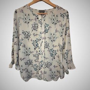 VAN HEUSEN Cream long 3/4 sleeve floral blouse Size M